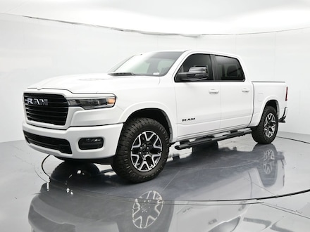 2025 Ram 1500 LARAMIE CREW CAB 4X4 5'7 BOX Pickup