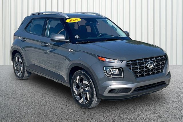 new 2025 Hyundai Venue SEL SUV for sale in bedford in