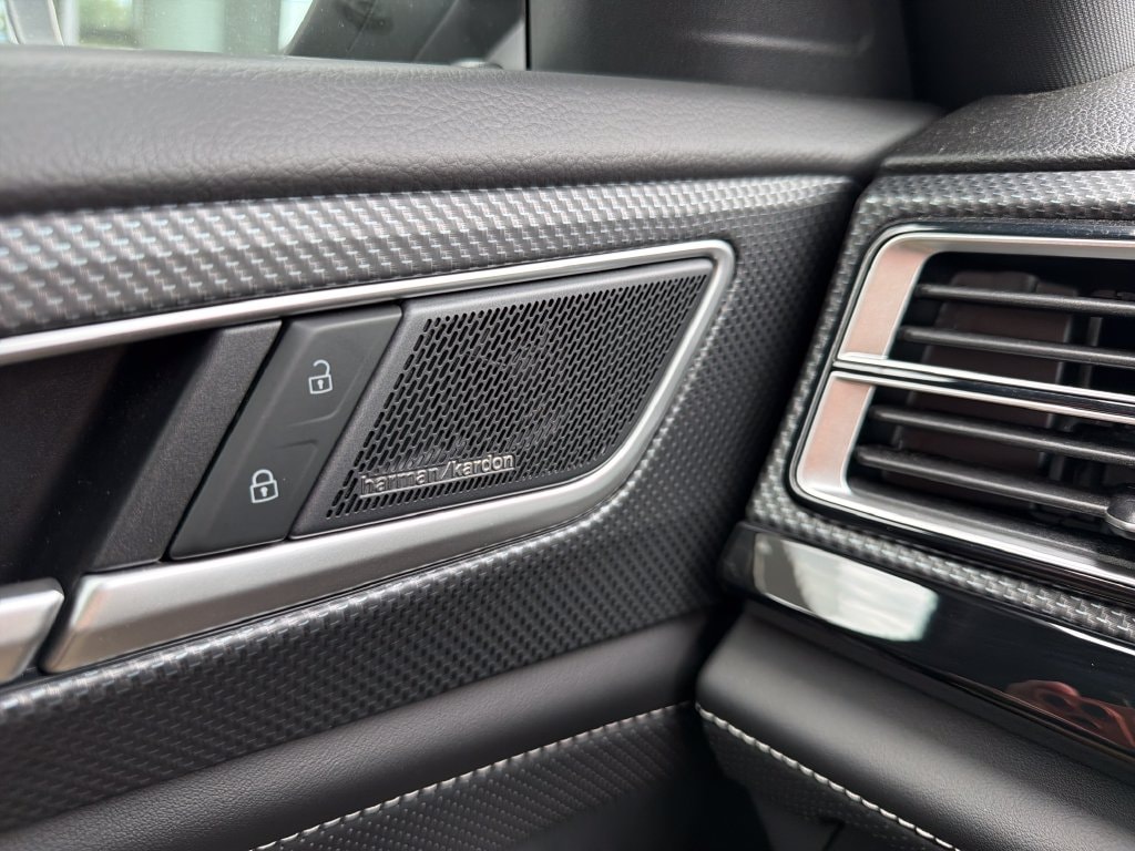 2026 Volkswagen Atlas Cross Sport SEL Premium R-LINE - Photo 28