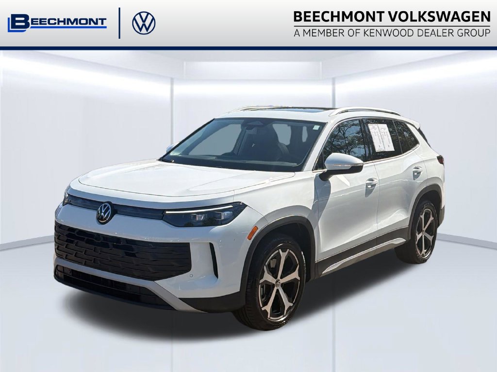 Certified 2025 Volkswagen Tiguan 2.0T SE SUV