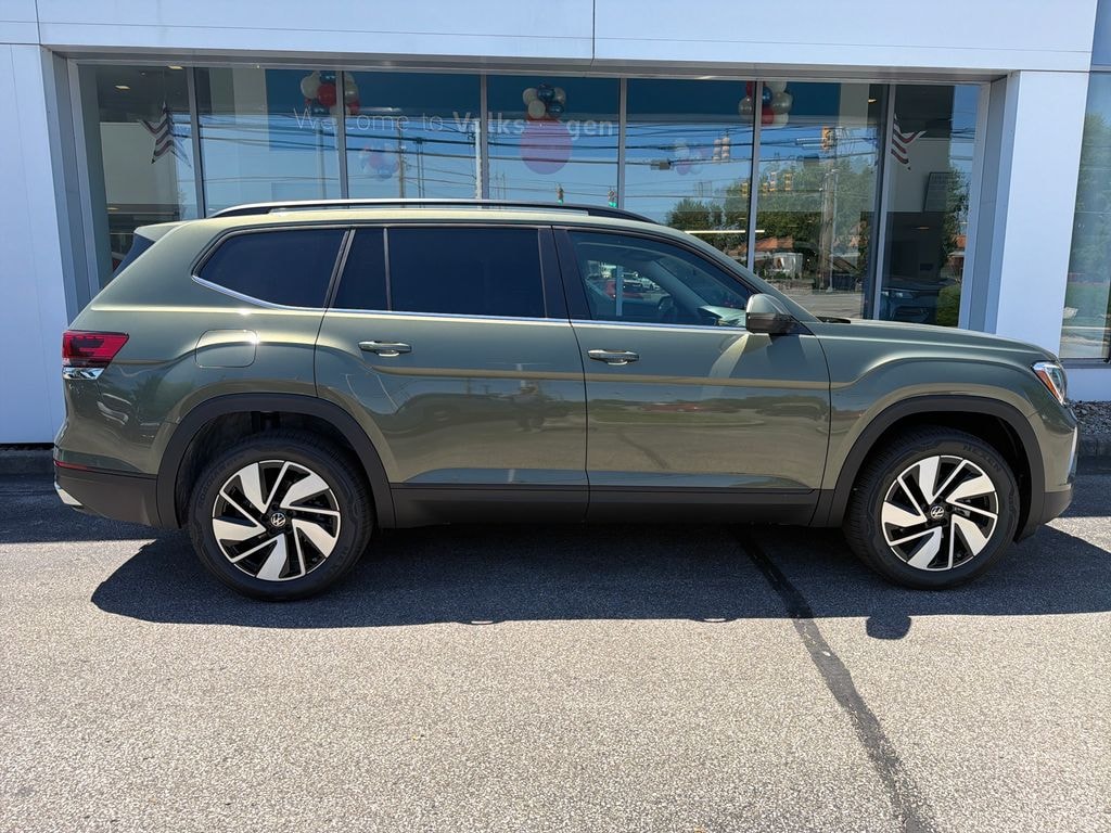 New 2026 Volkswagen Atlas SE w/Technology SUV