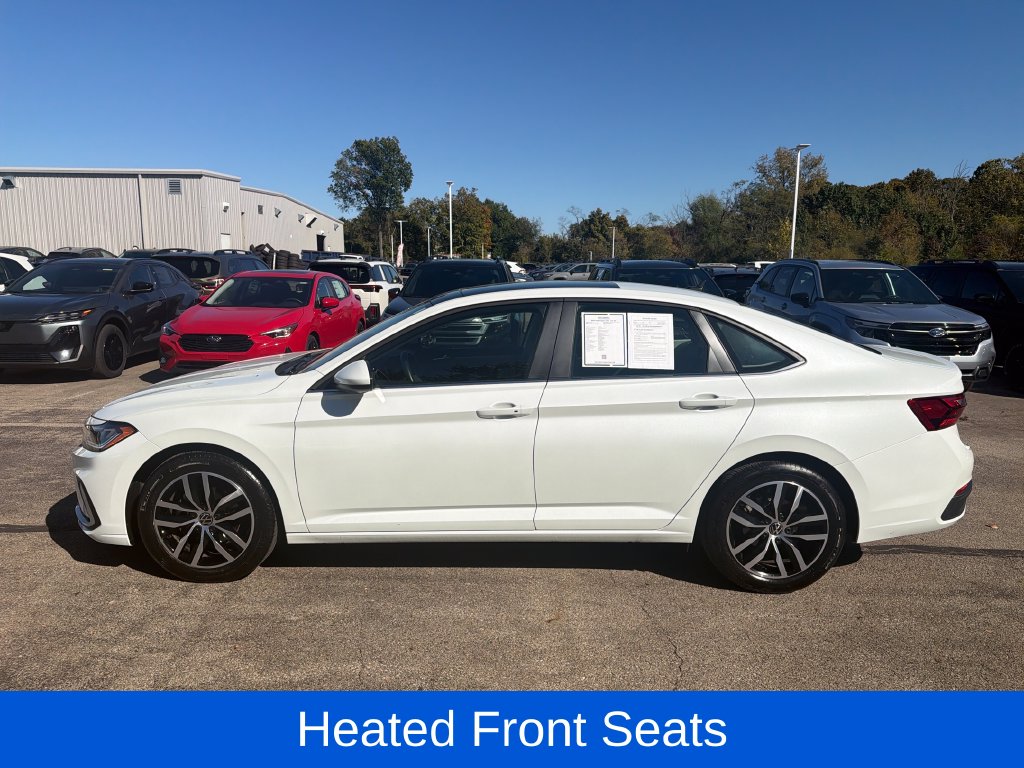 Certified 2025 Volkswagen Jetta 1.5T SE Sedan