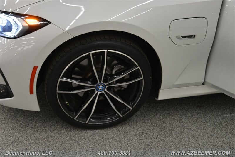 2023 BMW 3 Series 330e - Photo 47