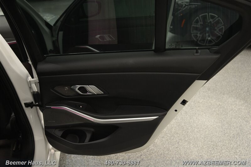 2023 BMW 3 Series 330e - Photo 42
