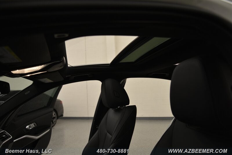 2023 BMW 3 Series 330e - Photo 39