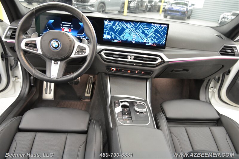 2023 BMW 3 Series 330e - Photo 19