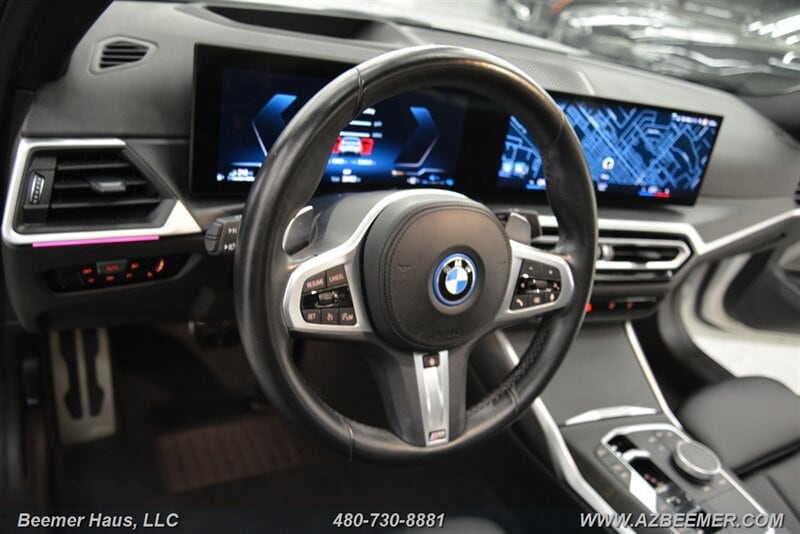 2023 BMW 3 Series 330e - Photo 31