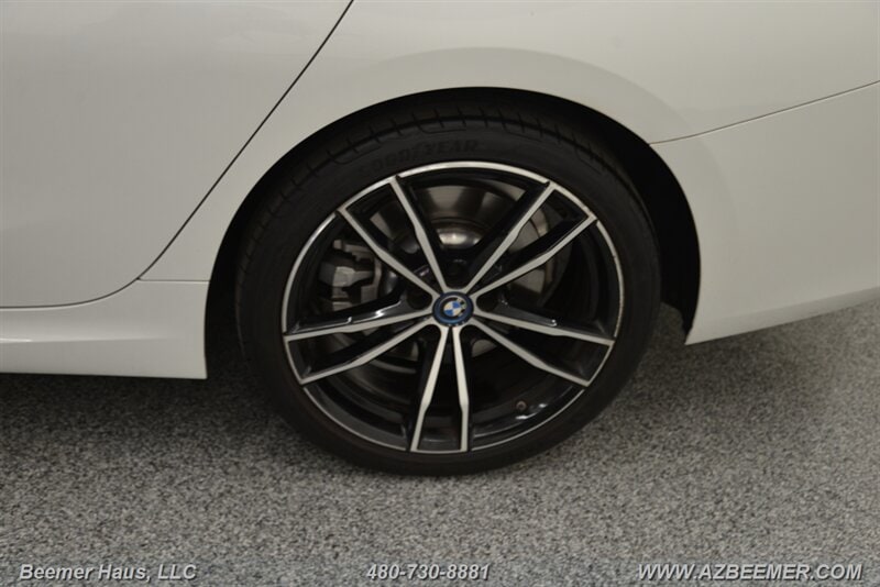 2023 BMW 3 Series 330e - Photo 48