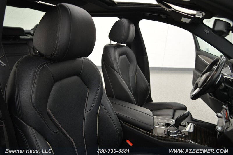 2018 BMW 5 Series 530e - Photo 26