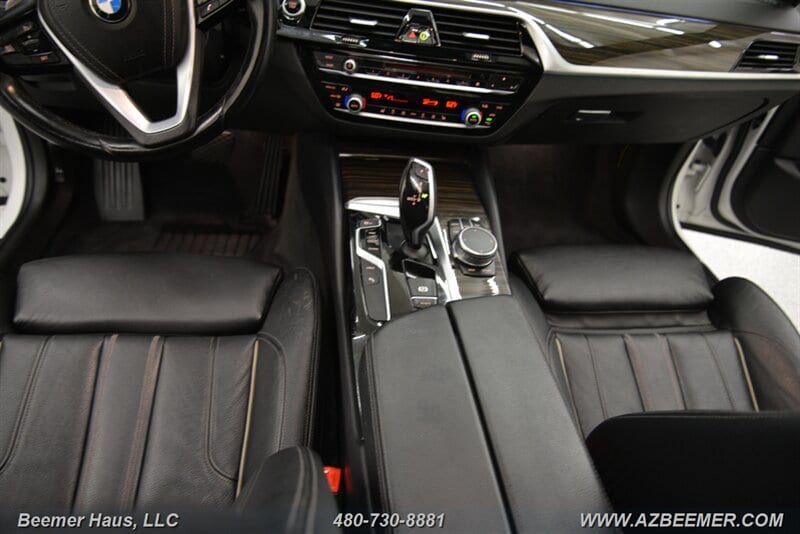 2018 BMW 5 Series 530e - Photo 20