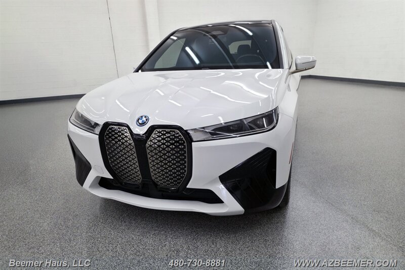 BMW iX