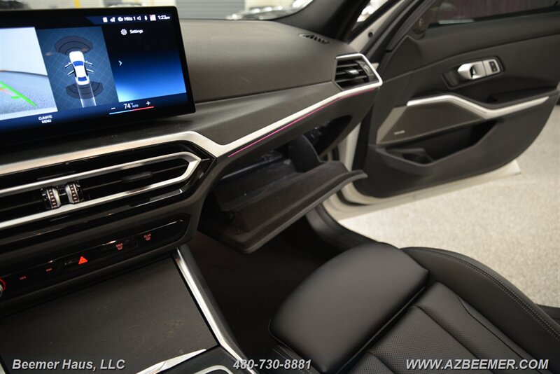 2023 BMW 3 Series 330e - Photo 38