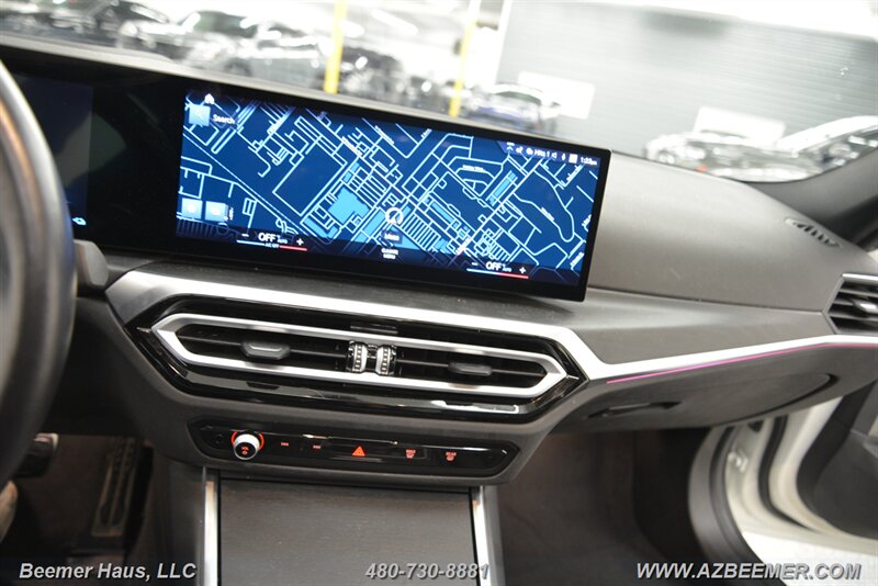2023 BMW 3 Series 330e - Photo 33