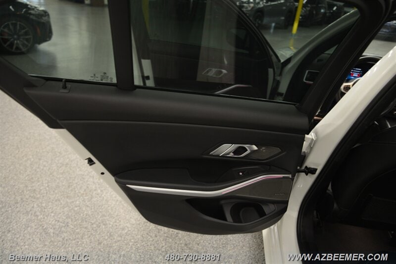 2023 BMW 3 Series 330e - Photo 41