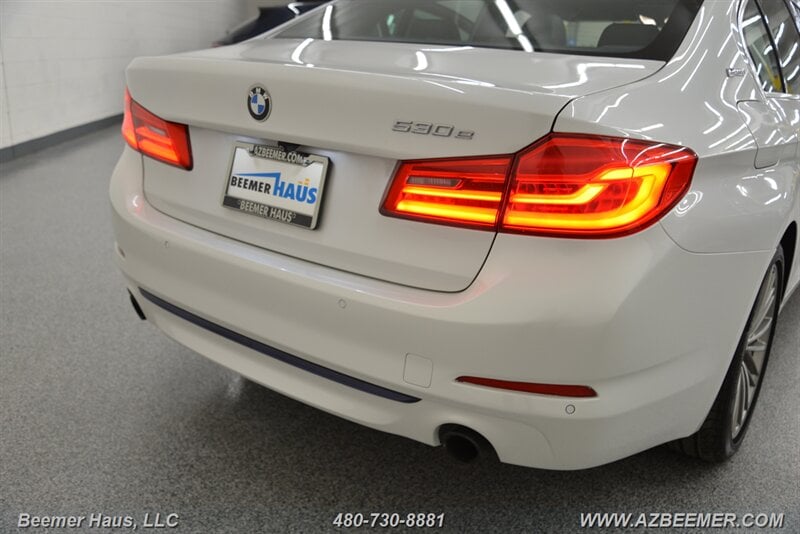 2018 BMW 5 Series 530e - Photo 47