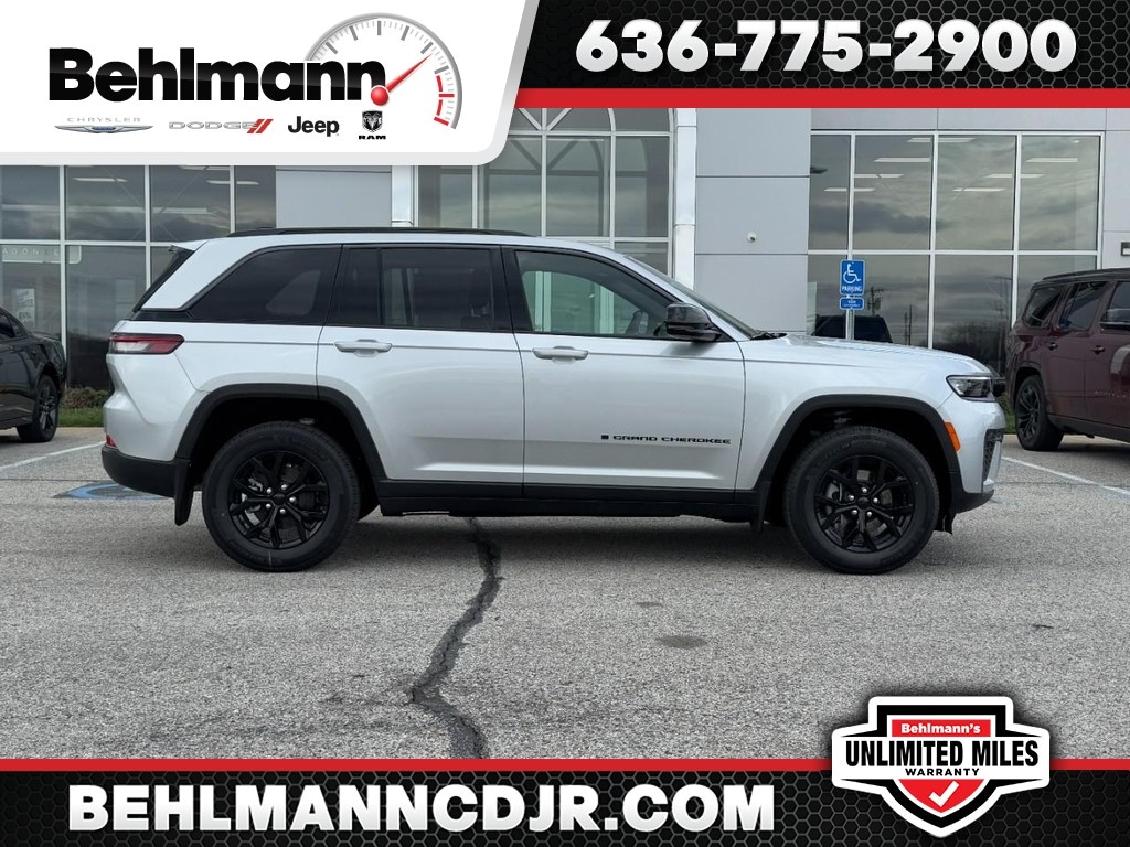 New 2026 Jeep Grand Cherokee LAREDO ALTITUDE 4X4 Sport Utility