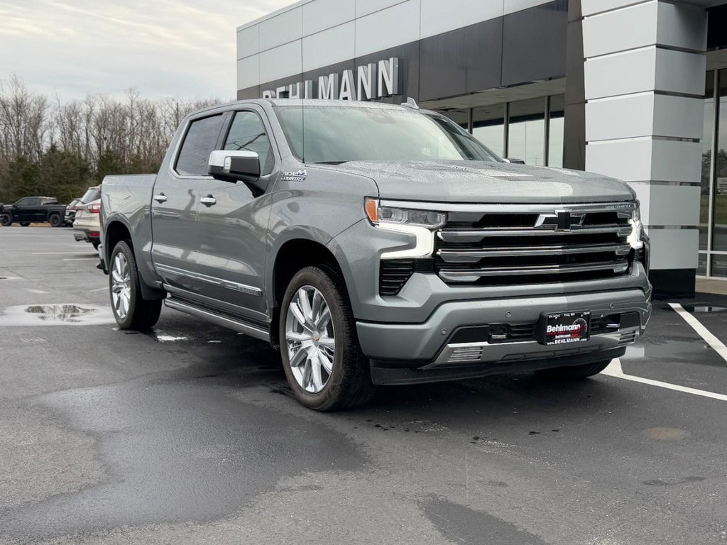 Used 2025 Chevrolet Silverado 1500 High Country Truck Crew Cab