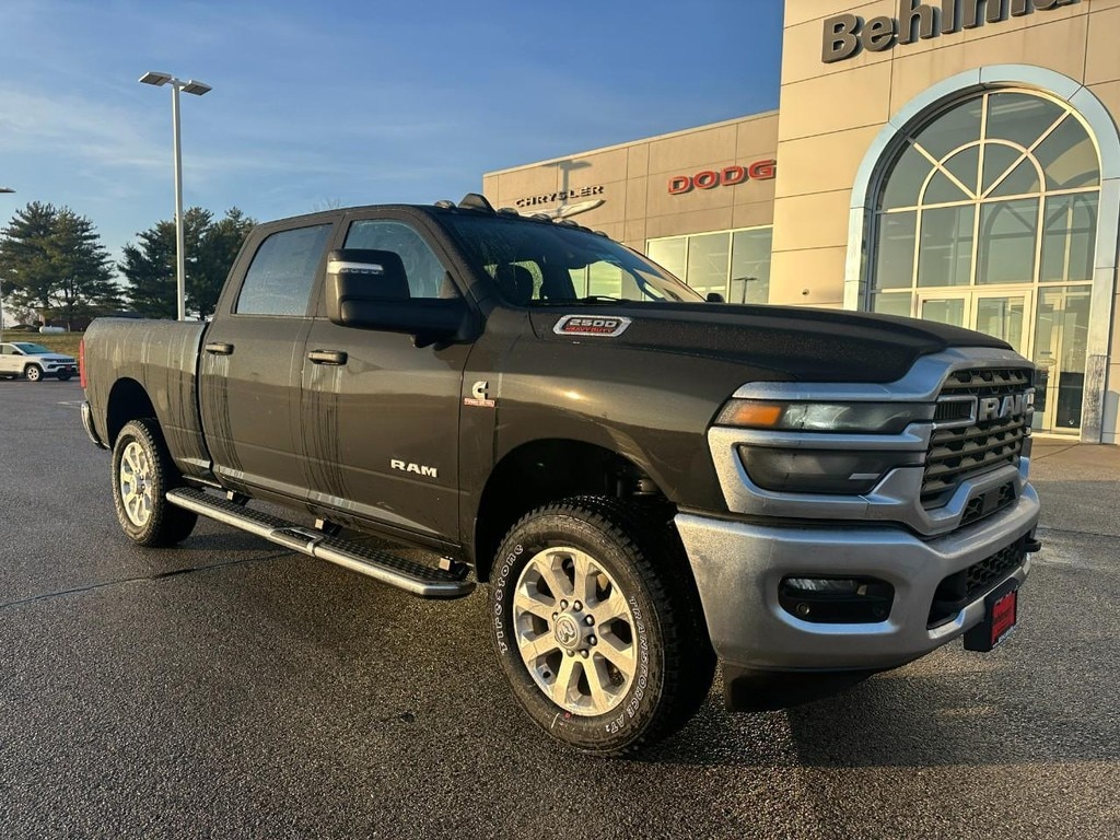 New 2026 Ram 2500 BIG HORN CREW CAB 4X4 6'4 BOX Pickup