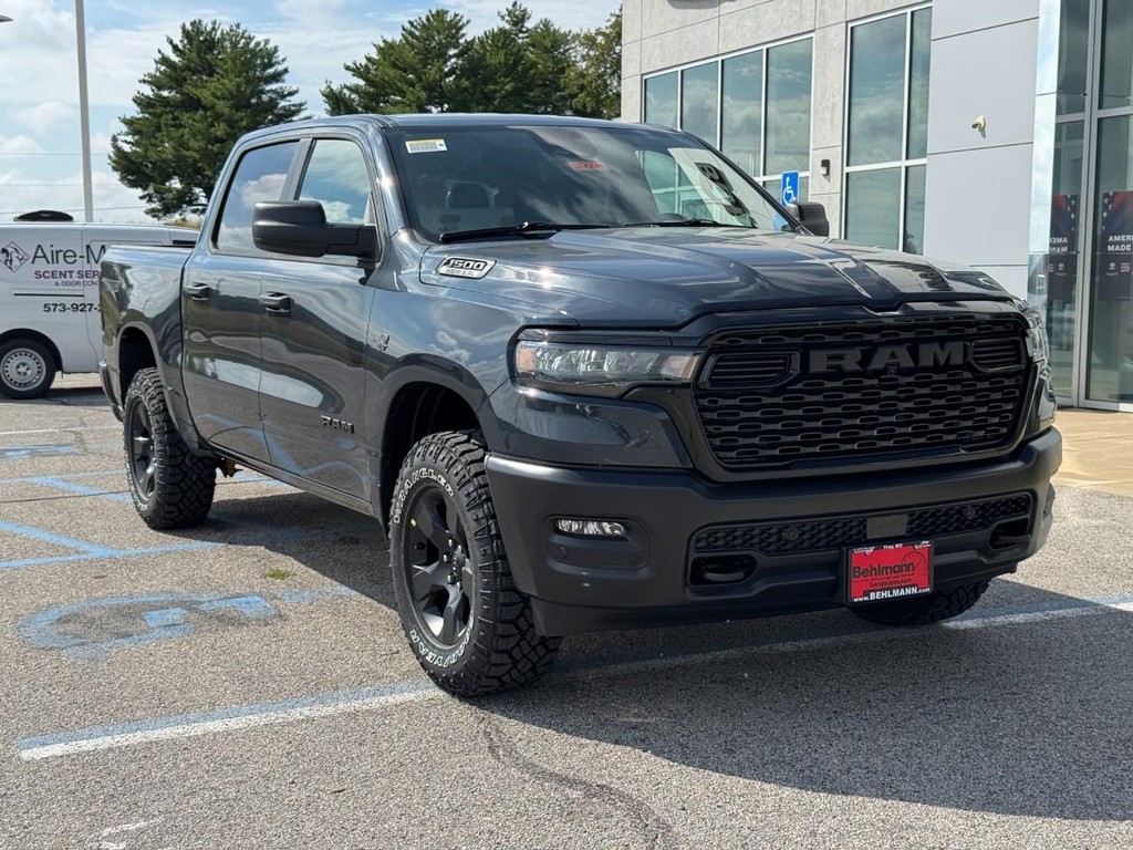 New 2027 Ram 1500 WARLOCK CREW CAB 4X4 5'7 BOX Pickup