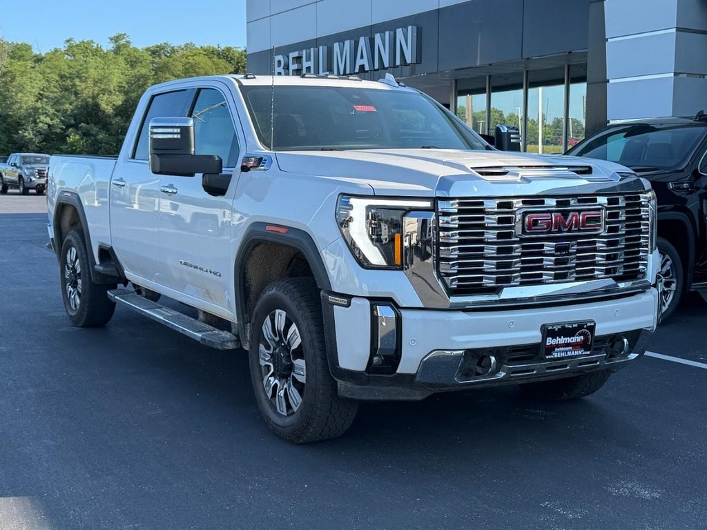 Used 2025 GMC Sierra 2500 HD Denali Truck Crew Cab