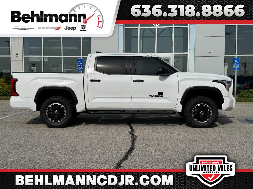 Used 2022 Toyota Tundra 4WD 4WD SR5 Crewmax Truck
