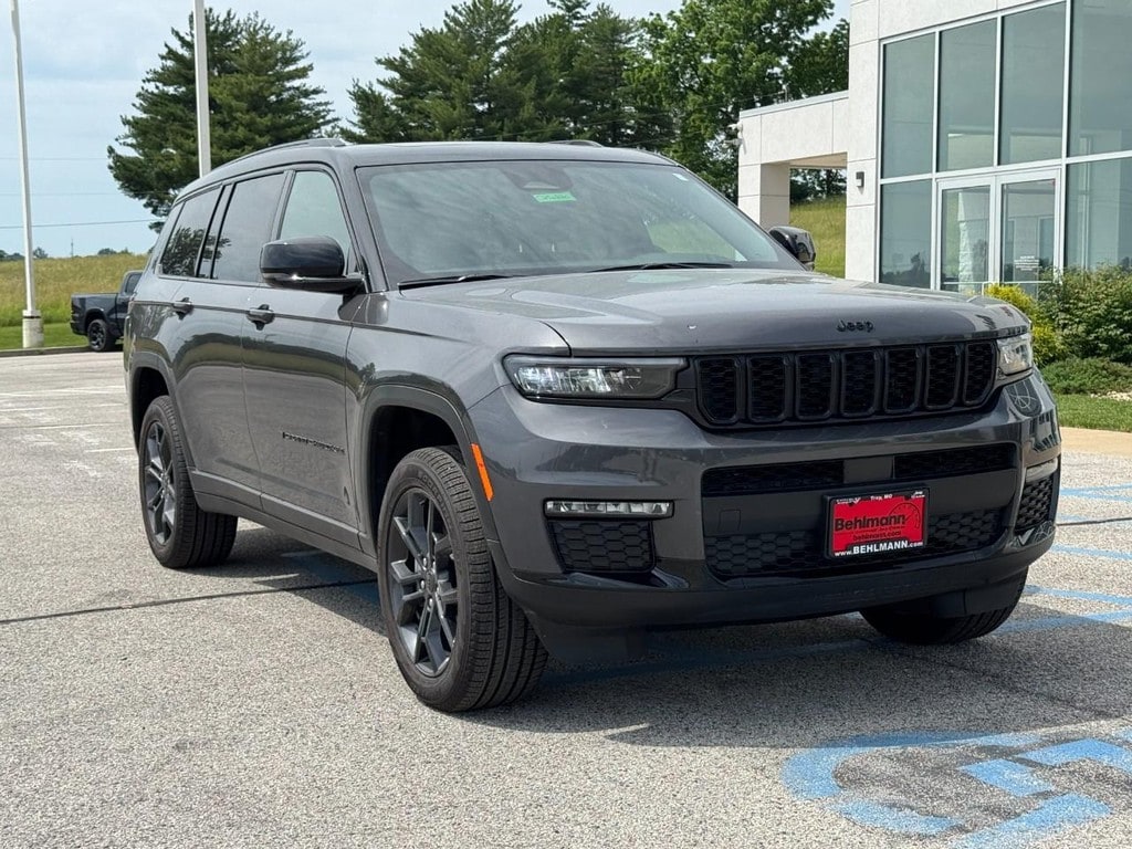 2025 Jeep Grand Cherokee L Limited - Photo 2