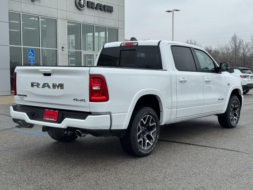 New 2026 Ram 1500 LARAMIE CREW CAB 4X4 5'7 BOX Pickup