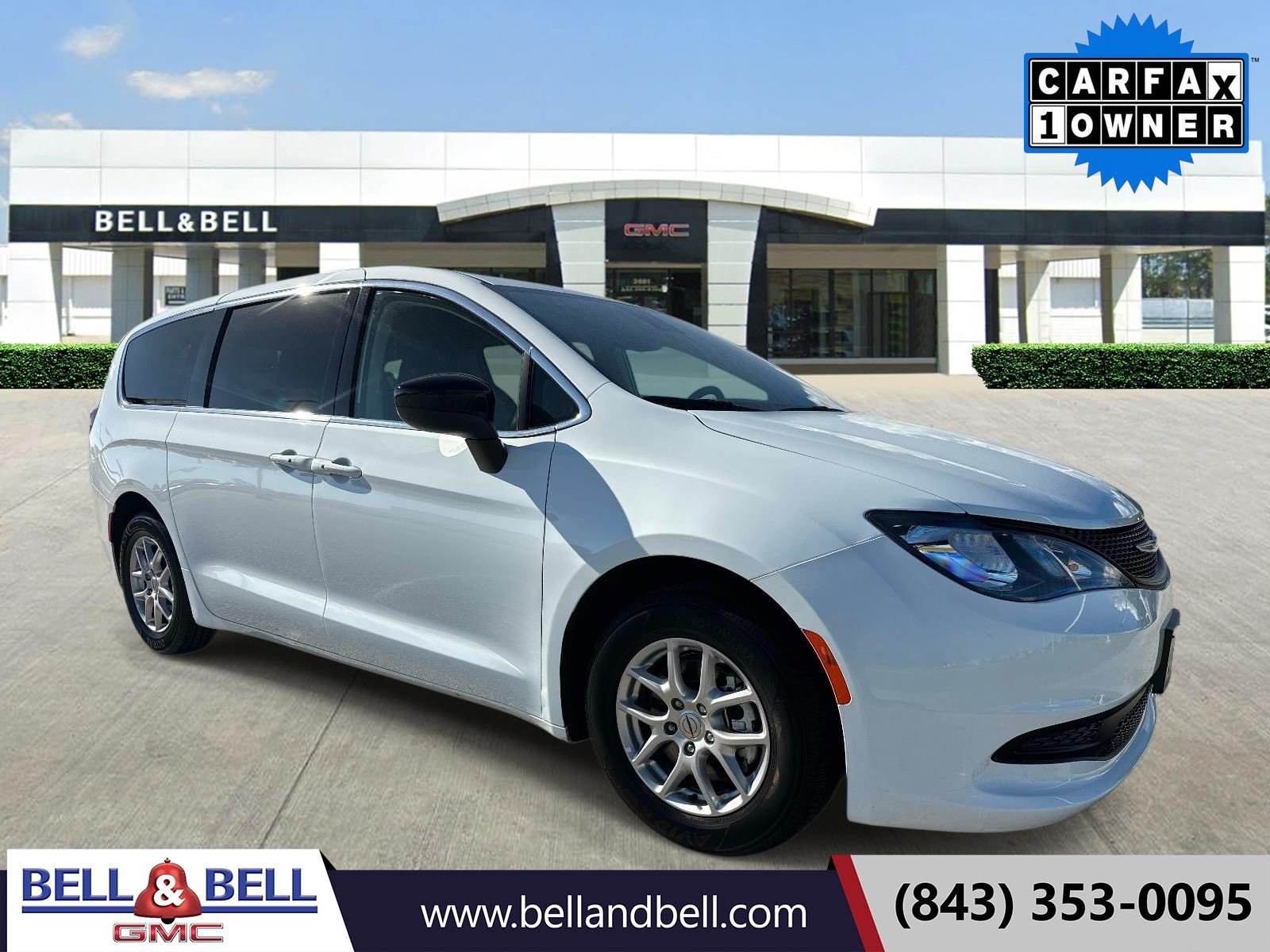 2024 Chrysler Voyager