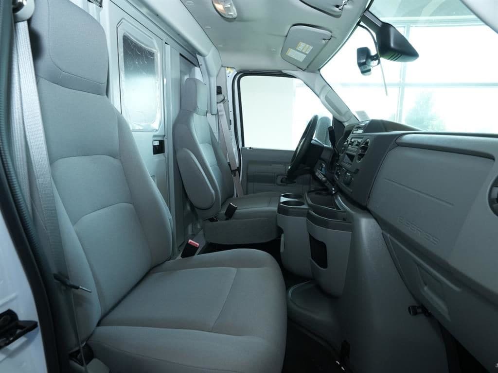 2026 Ford E-Series Cutaway Base - Photo 14