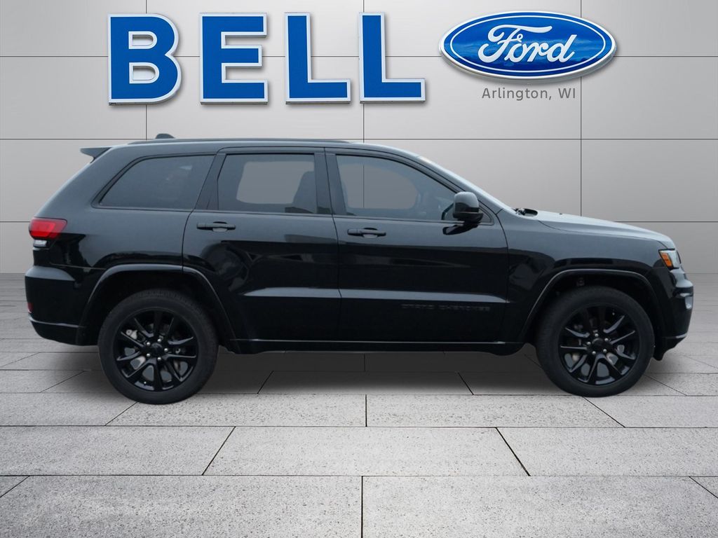 Used 2018 Jeep Grand Cherokee Altitude with VIN 1C4RJFAG3JC440264 for sale in Arlington, WI