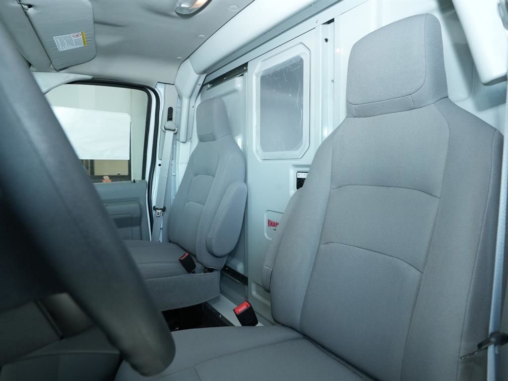 2026 Ford E-Series Cutaway Base - Photo 13
