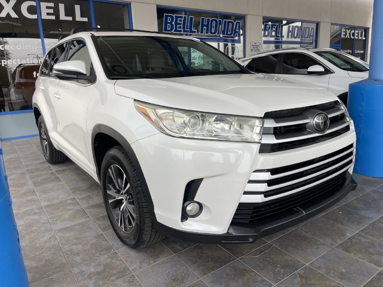 Used 2017 Toyota Highlander LE Plus SUV