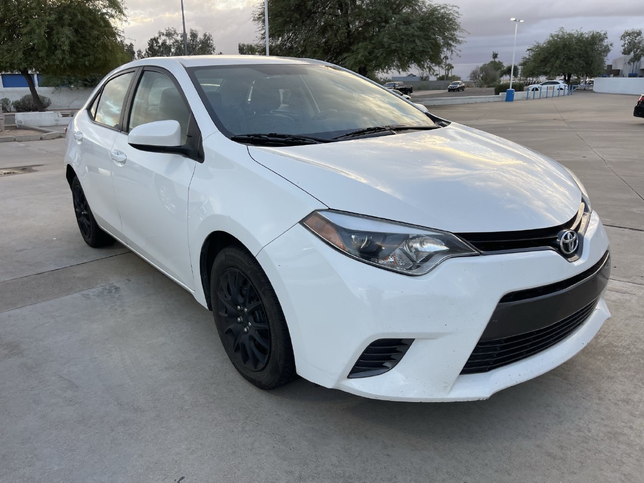 Used 2016 Toyota Corolla LE Sedan