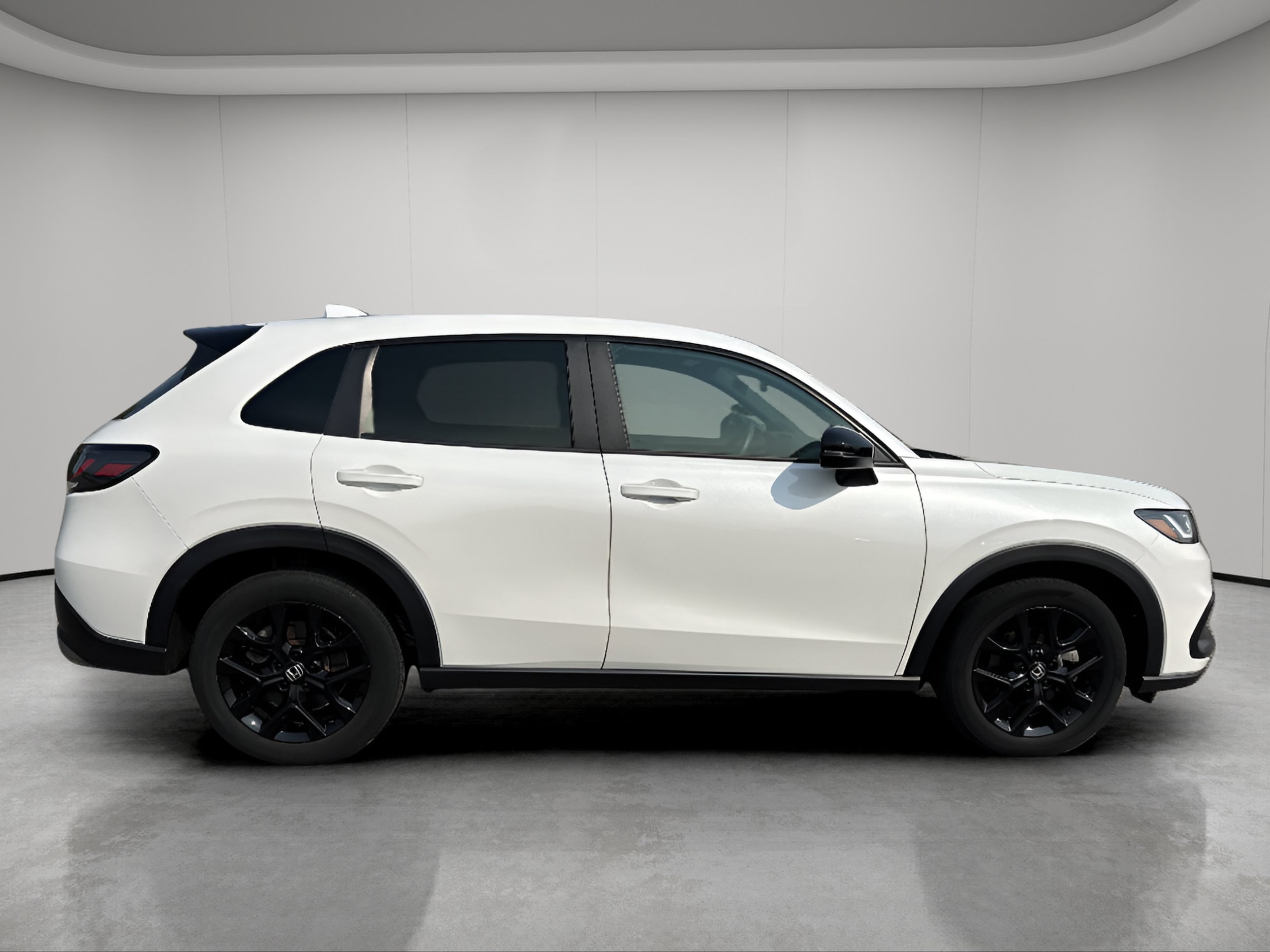 Used 2024 Honda HR-V Sport with VIN 3CZRZ2H5XRM733136 for sale in Bemidji, Minnesota
