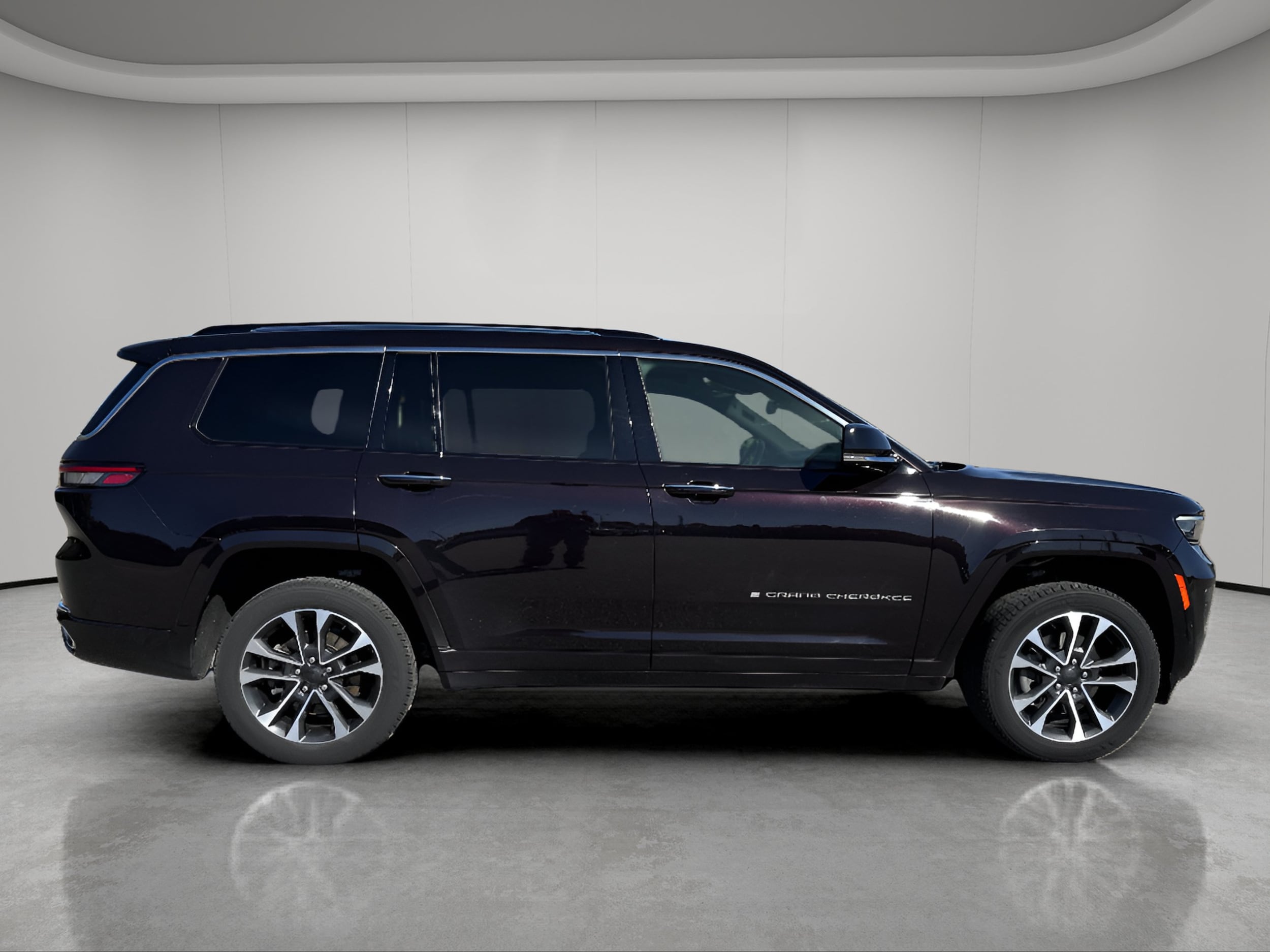 Used 2023 Jeep Grand Cherokee L Overland with VIN 1C4RJKDG3P8738314 for sale in Bemidji, Minnesota