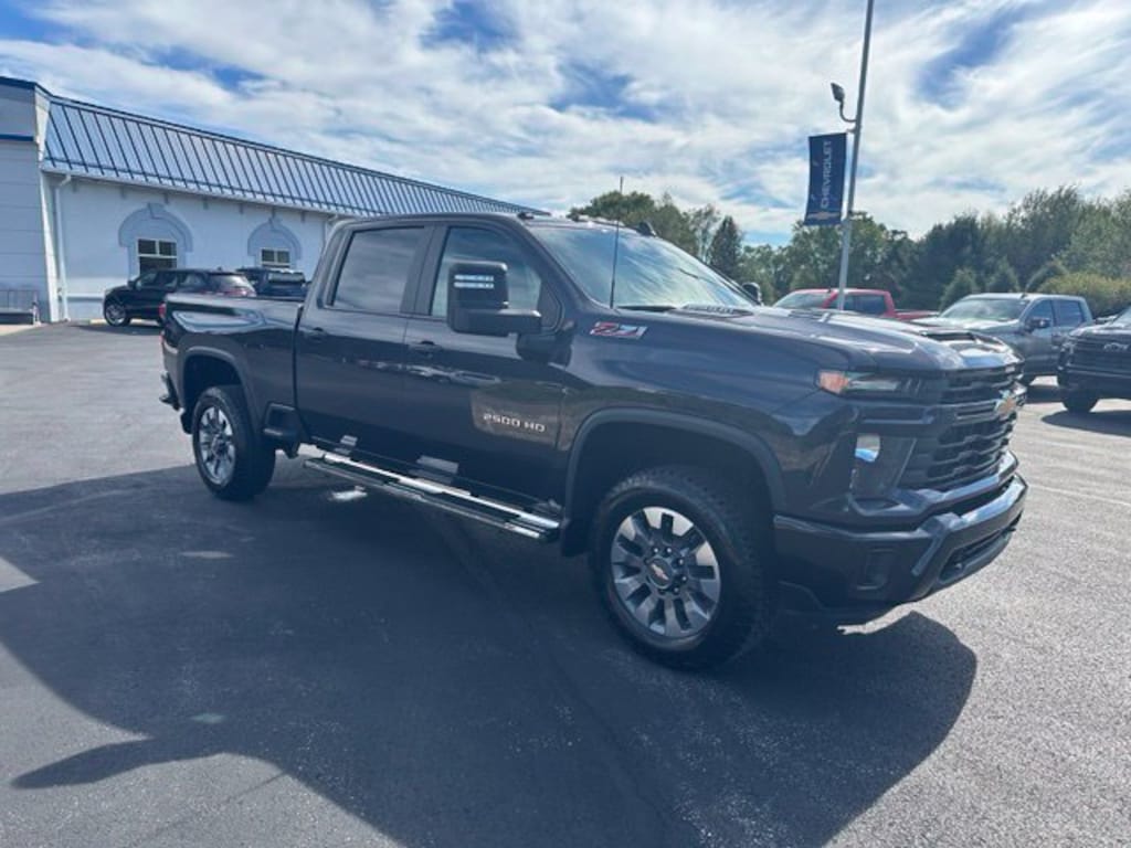 Used 2024 Chevrolet Silverado 2500 HD Custom Truck