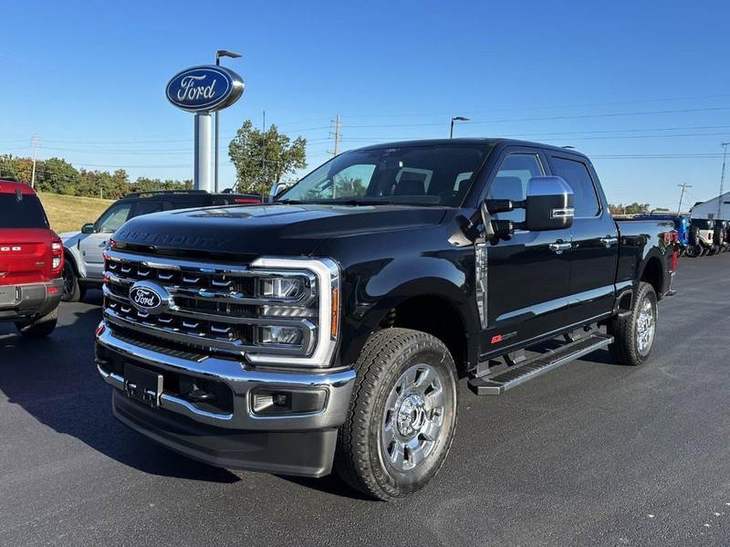 New 2027 Ford Super Duty F-250® Lariat® TRUCK