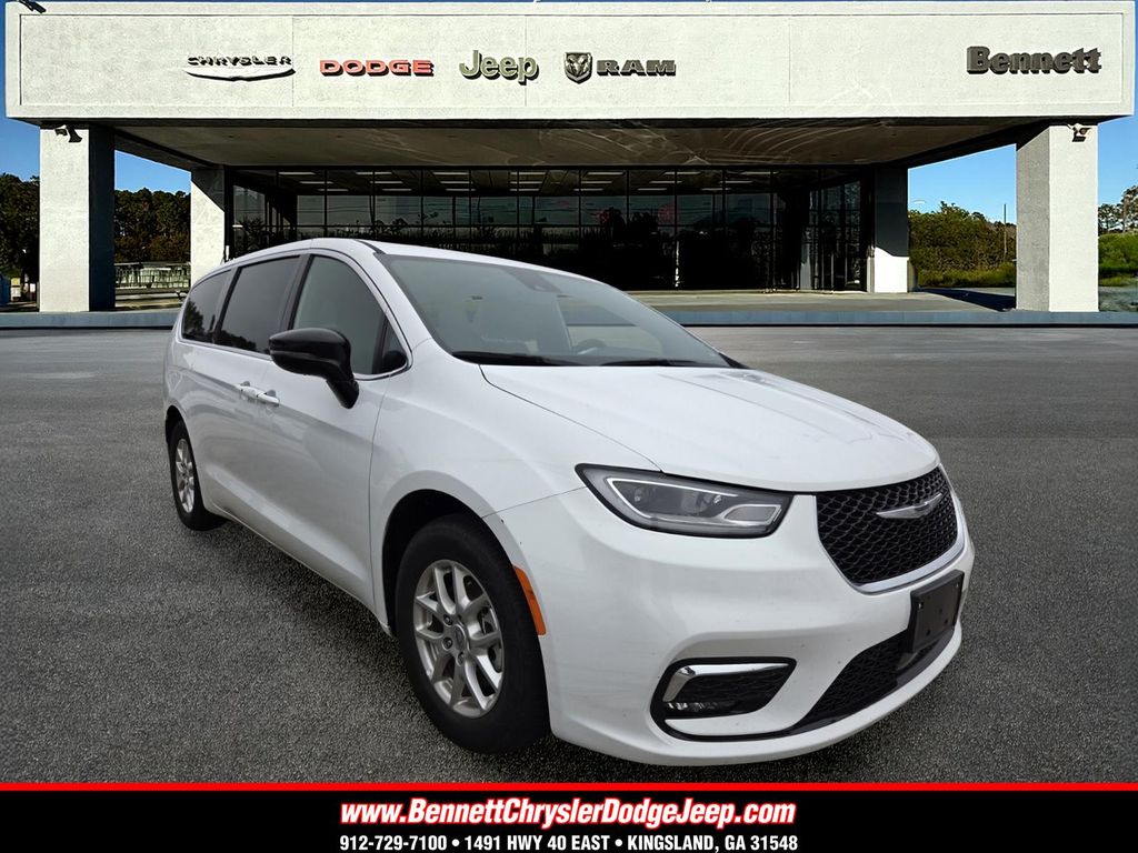 2025 Chrysler Pacifica