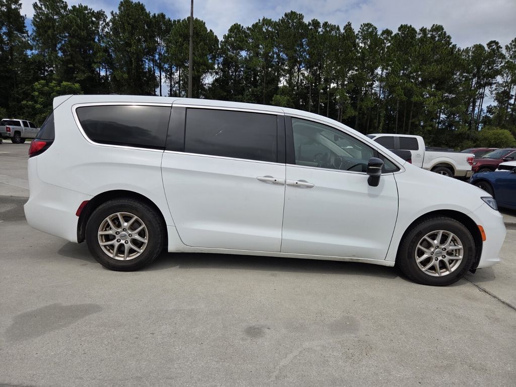 Used 2024 Chrysler Pacifica Touring L Van Passenger Van