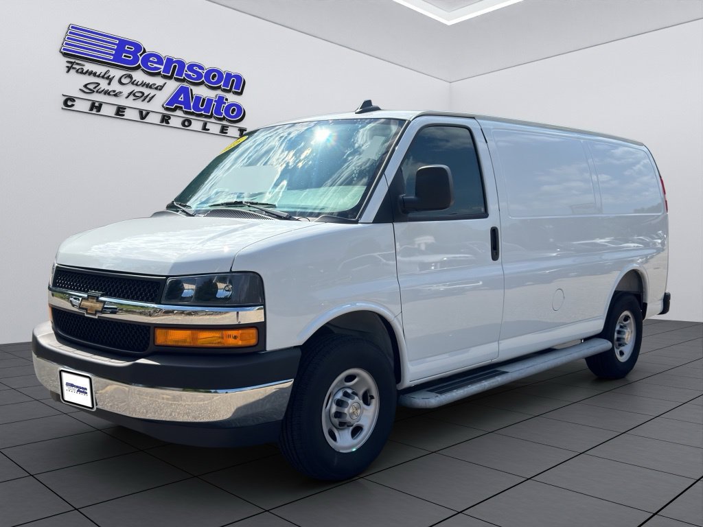2025 Chevrolet Express Cargo