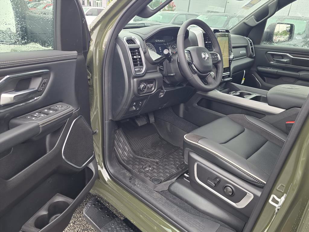 New 2026 Ram 1500 LARAMIE CREW CAB 4X4 5'7 BOX Pickup