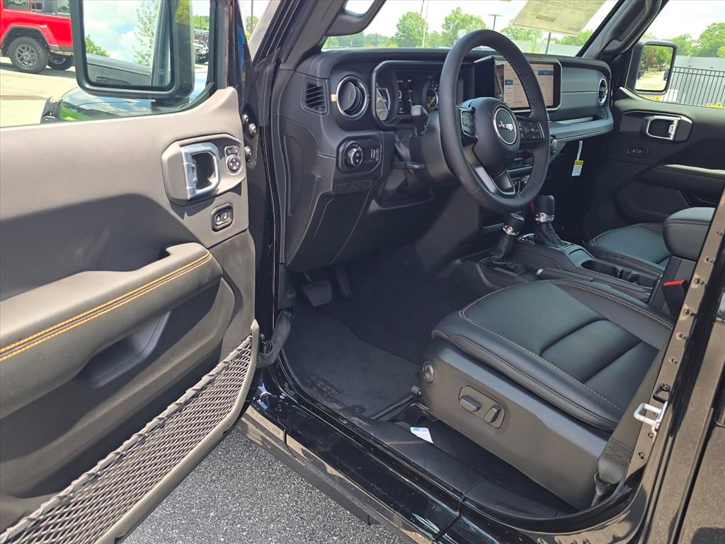 New 2026 Jeep Gladiator SAHARA 4X4 Pickup