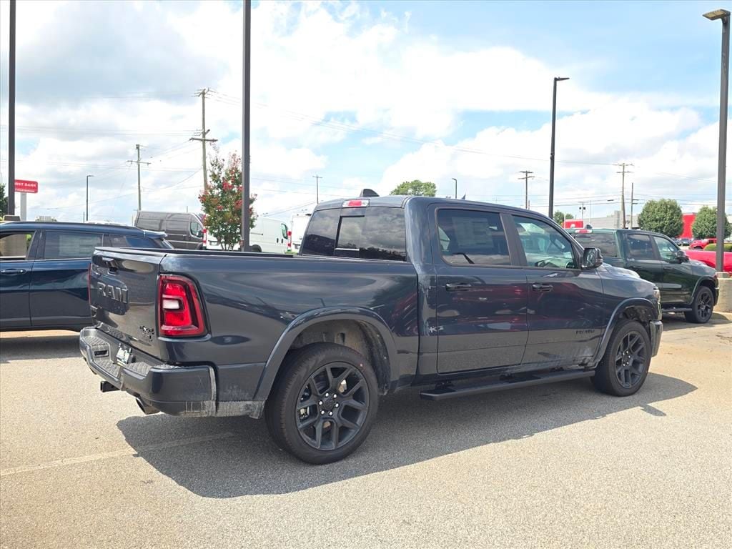 New 2026 Ram 1500 LARAMIE CREW CAB 4X4 5'7 BOX Pickup