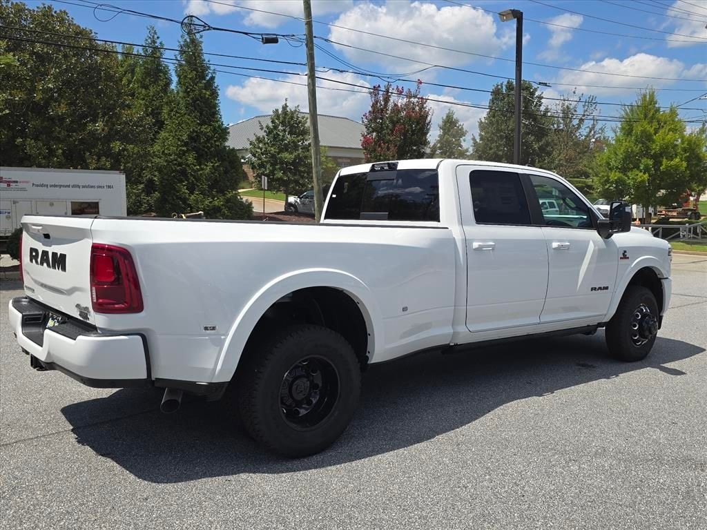 New 2027 Ram 3500 LIMITED CREW CAB 4X4 8' BOX Pickup