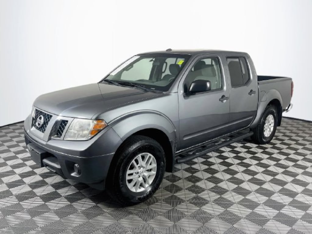 Used 2017 Nissan Frontier SV Truck Crew Cab