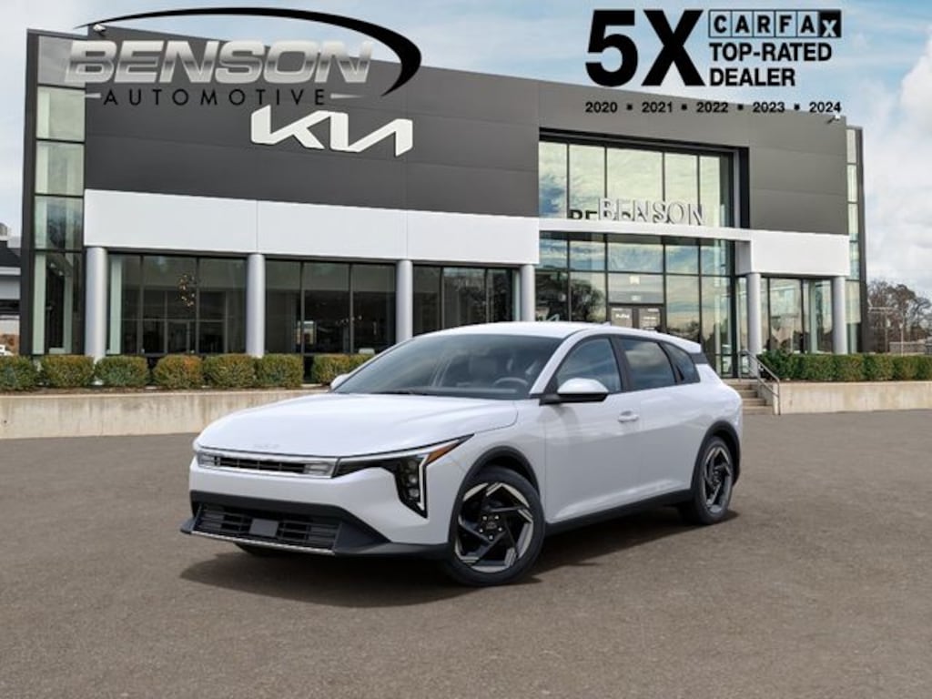 New 2026 Kia K4 EX Hatchback