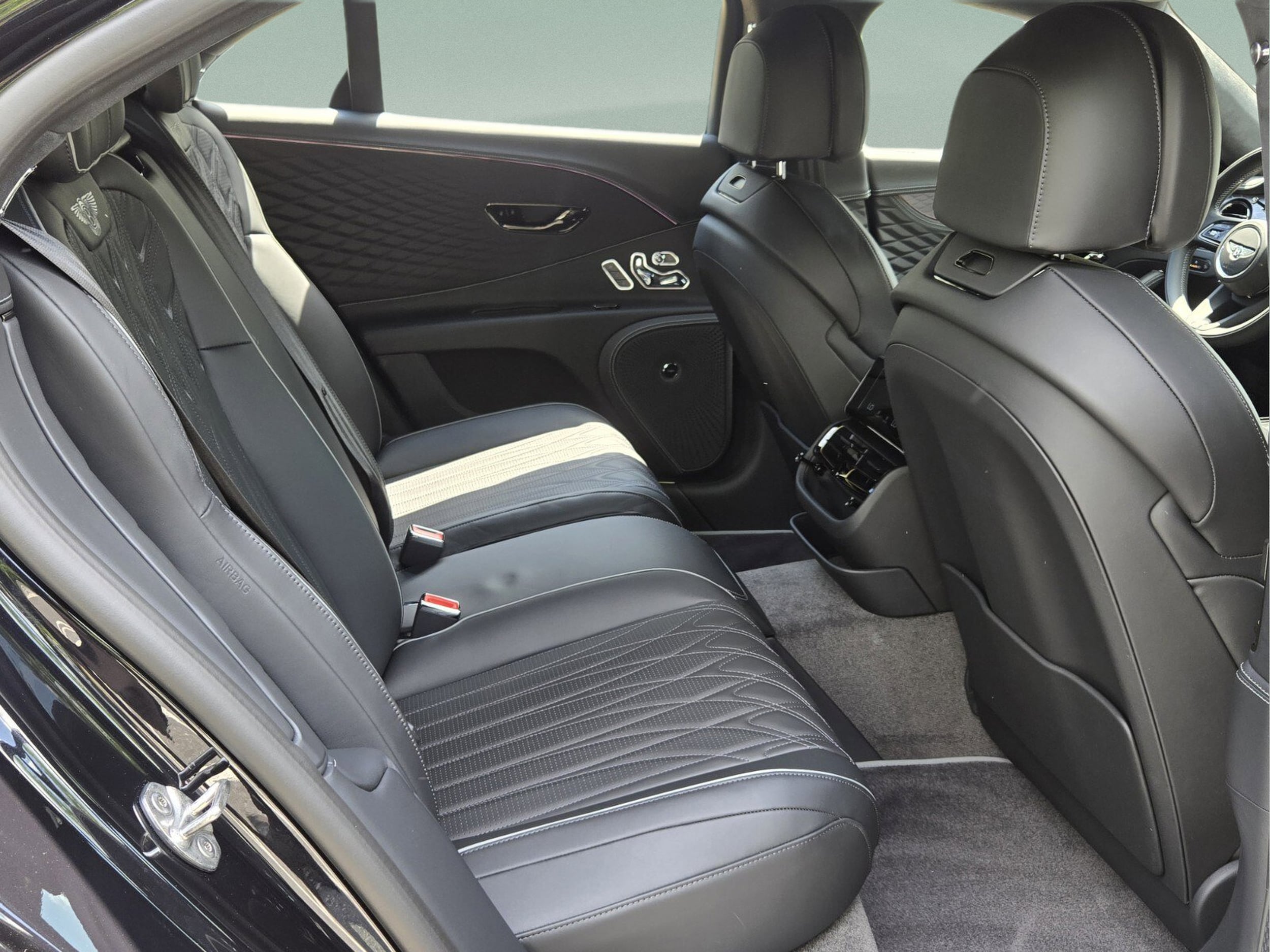 2026 Bentley Flying Spur Azure - Photo 29