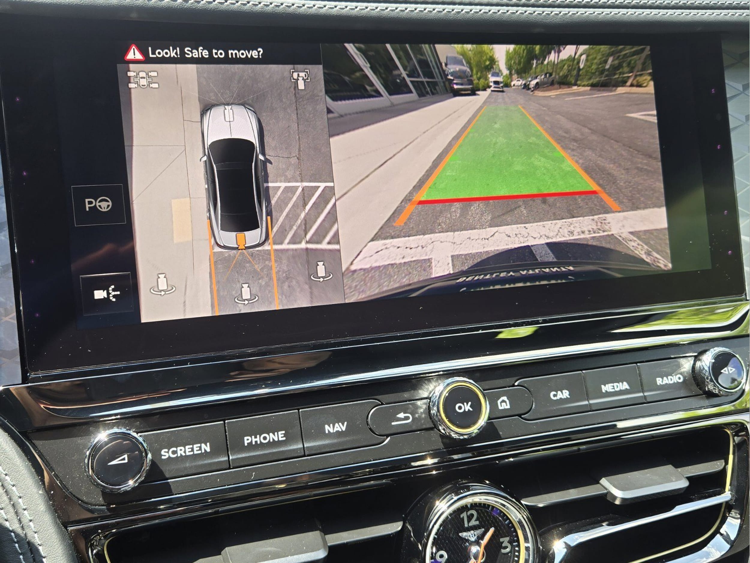 2026 Bentley Flying Spur Azure - Photo 40
