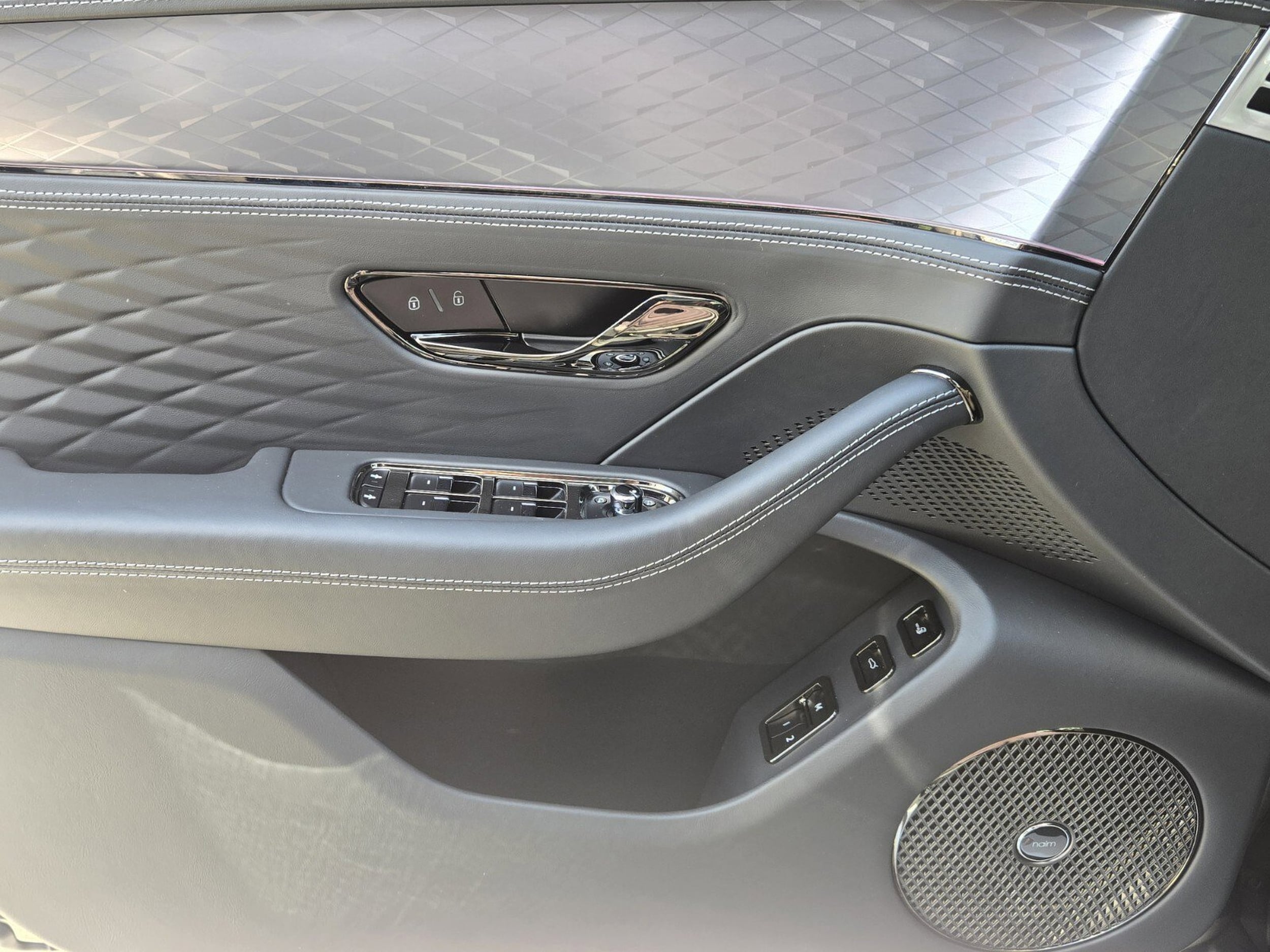 2026 Bentley Flying Spur Azure - Photo 52