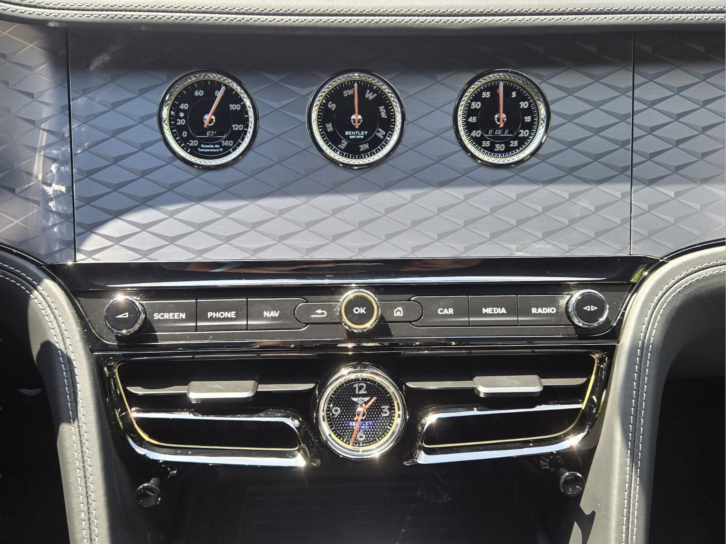 2026 Bentley Flying Spur Azure - Photo 37